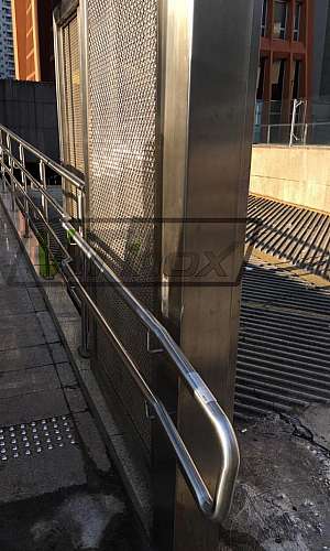 Corrimão e Guarda Corpo em Aço Inox Corrimão e Guarda Corpo em Aço Inox