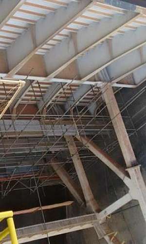 Desmontagem de andaimes Desmontagem de andaimes