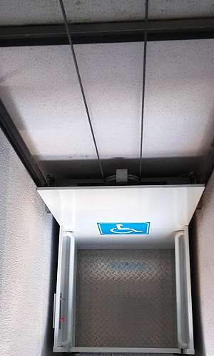 Elevador plataforma preço  Elevador plataforma preço