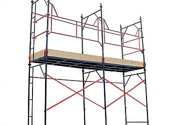 Montagem de andaime fachadeiro Montagem de andaime fachadeiro