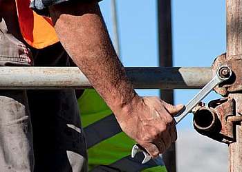 Montagem e desmontagem de andaimes Montagem e desmontagem de andaimes