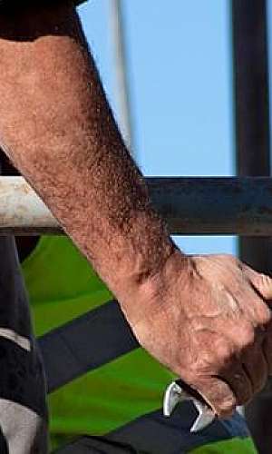 Montagem e desmontagem de andaimes Montagem e desmontagem de andaimes